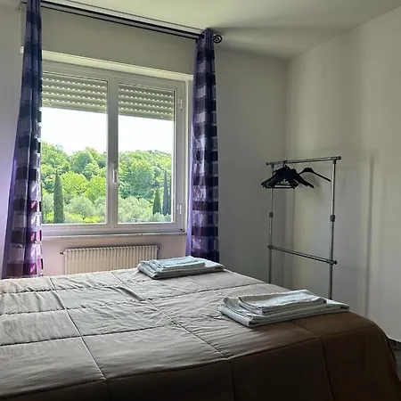 Sestaben - Flat With Parking Space, Simple And Spacious - Away From Traffic * La Spezia