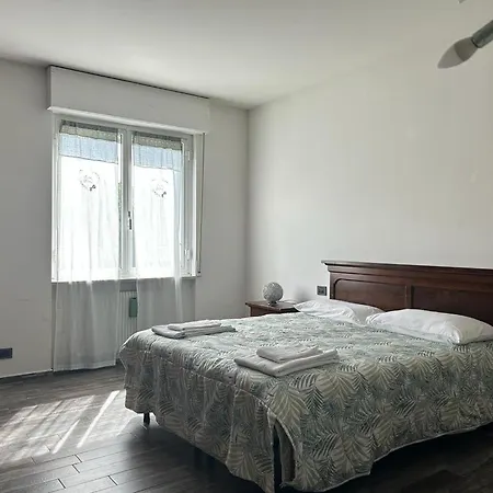 Sestaben - Flat With Parking Space, Simple And Spacious - Away From Traffic Apartment La Spezia