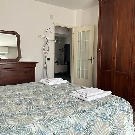 Sestaben - Flat With Parking Space, Simple And Spacious - Away From Traffic Apartment *