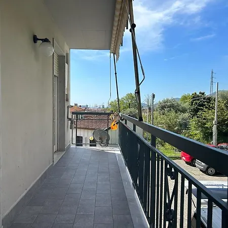 Sestaben - Flat With Parking Space, Simple And Spacious - Away From Traffic La Spezia